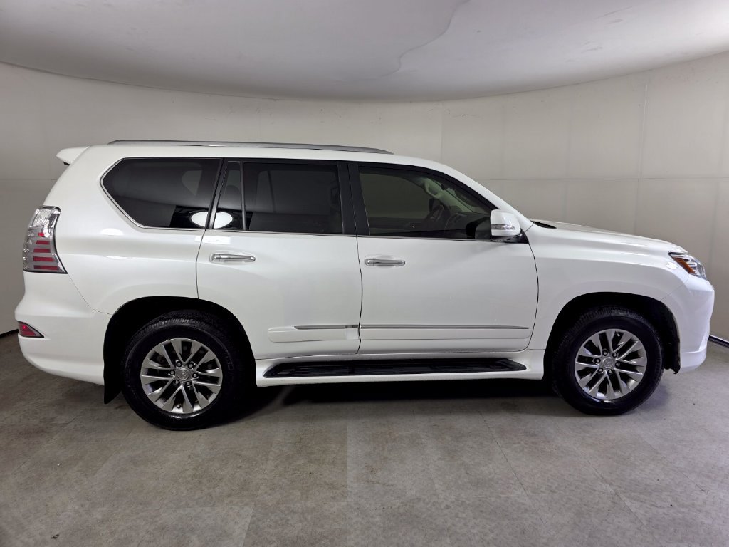 Used 2018 Lexus GX 460 Luxury AWD/4WD image 3