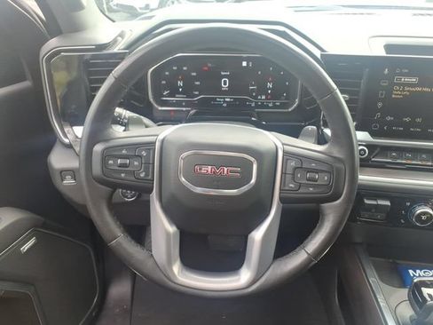 Used 2023 GMC Sierra 1500 SLT w/ SLT Premium Plus Package AWD/4WD image 15