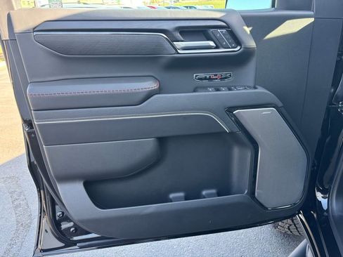New 2026 GMC Sierra 1500 AT4X w/ LPO, Black Badging Package AWD/4WD image 9