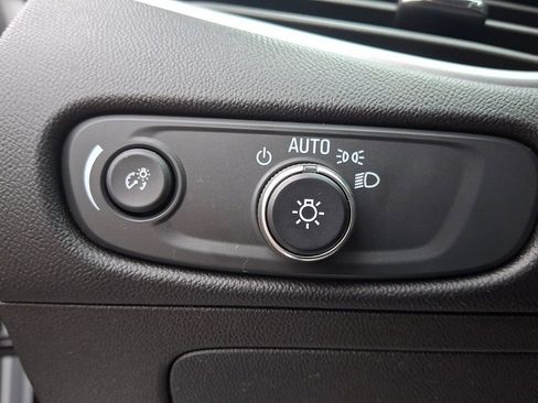 Used 2021 Chevrolet Malibu LS image 24