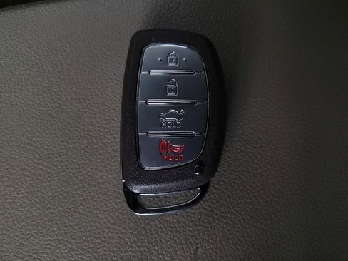 Used 2018 Hyundai Elantra Value Edition w/ Cargo Package image 32