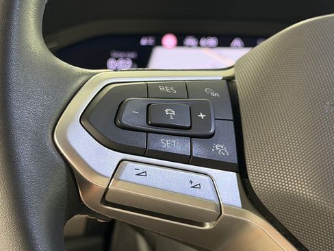 Used 2021 Volkswagen Atlas SEL Premium AWD/4WD image 14