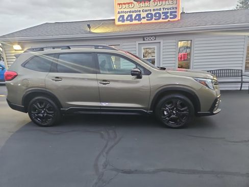 Used 2023 Subaru Ascent Onyx Edition image 2