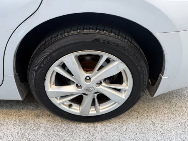 Used 2013 Nissan Altima 2.5 SV w/ 2.5SV Convenience Pkg FWD image 31