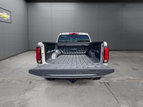 New 2026 Chevrolet Colorado ZR2 w/ Technology Package AWD/4WD image 19