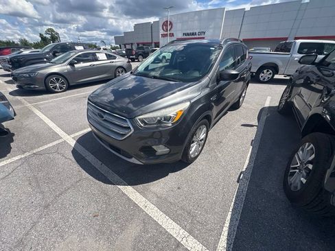 Used 2019 Ford Escape SEL FWD image 8