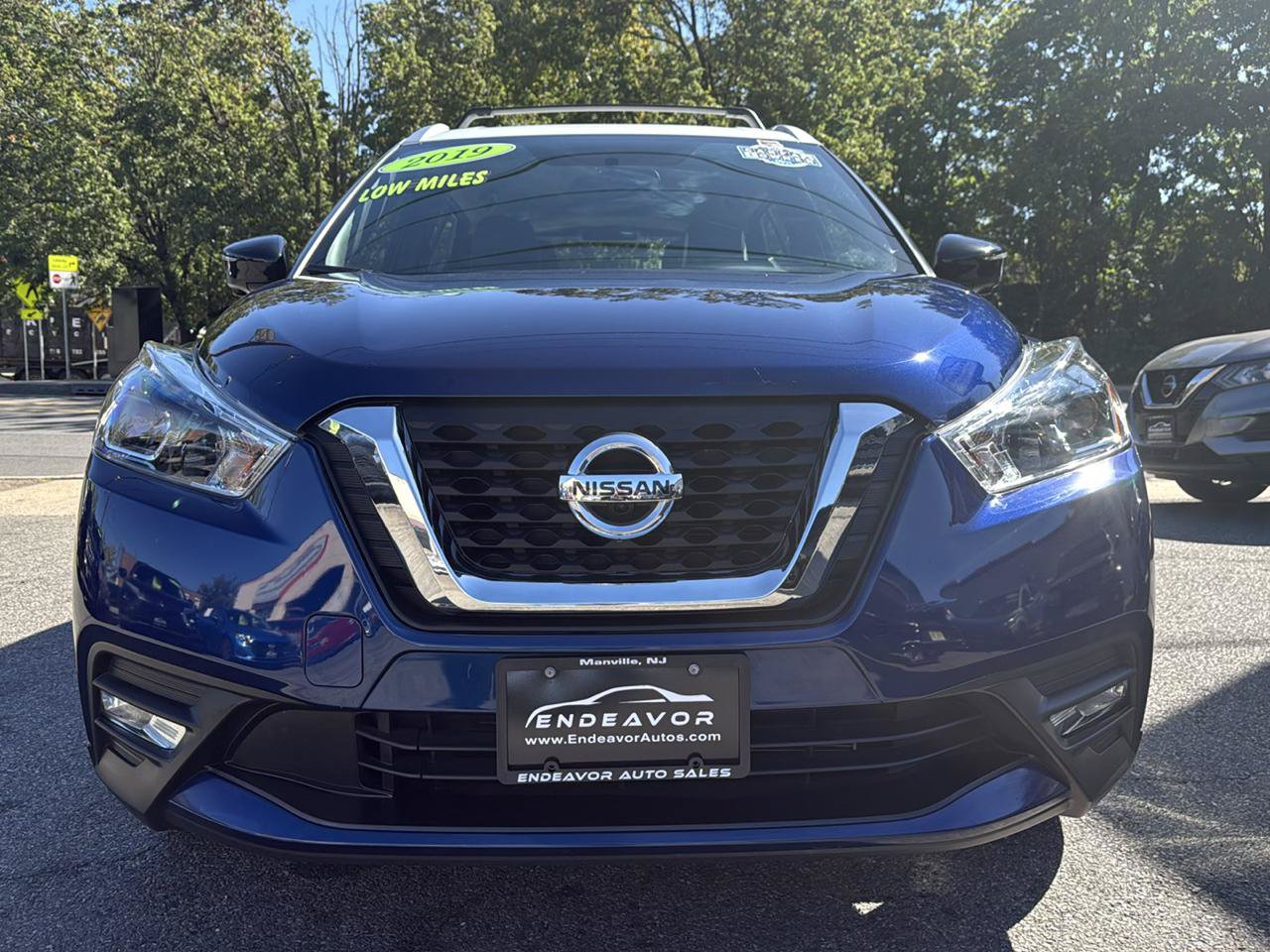 Used 2019 Nissan Kicks SR w/ SR Premium Package FWD image 2