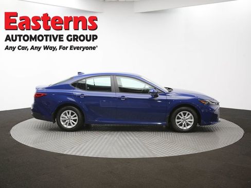 Used 2025 Toyota Camry LE w/ Convenience Package image 43