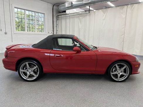Used 2004 MAZDA MX-5 Miata MAZDASPEED image 23
