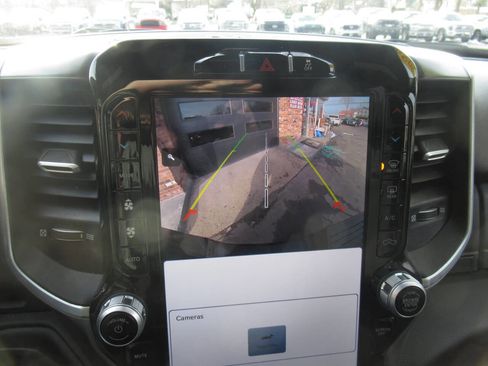 Used 2024 RAM 2500 Big Horn w/ Night Edition image 30