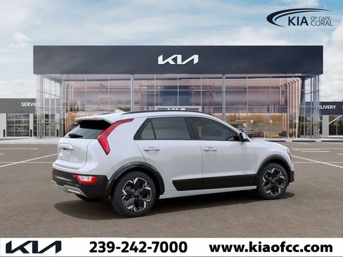 New 2026 Kia Niro Wind FWD image 6