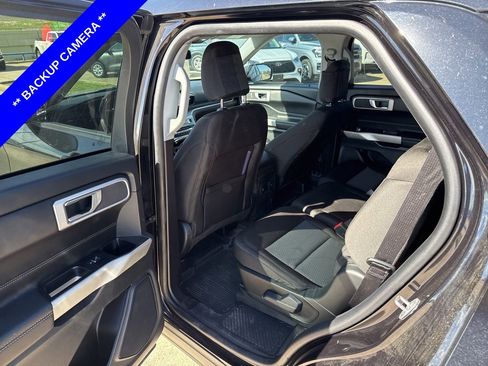 Used 2022 Ford Explorer XLT image 7