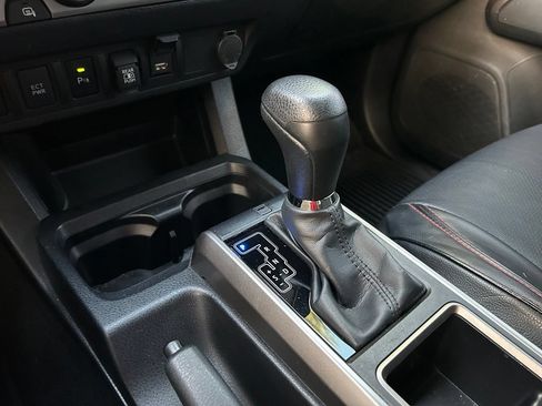 Used 2023 Toyota Tacoma SR5 AWD/4WD image 29