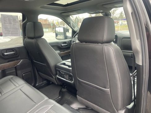 Used 2022 GMC Sierra 2500 Denali w/ Denali Black Diamond Edition image 41