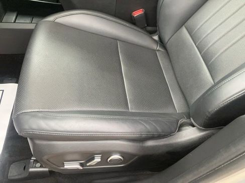 Used 2025 Hyundai Santa Fe SEL image 12