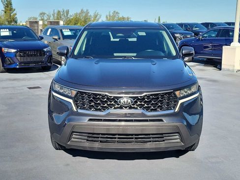 Used 2021 Kia Sorento LX image 9