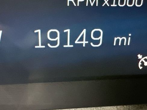 Used 2024 Cadillac XT4 Sport image 37