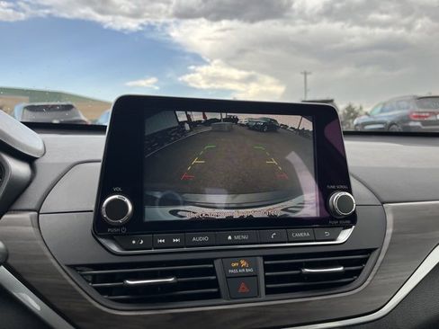 Used 2024 Nissan Altima 2.5 SV image 43