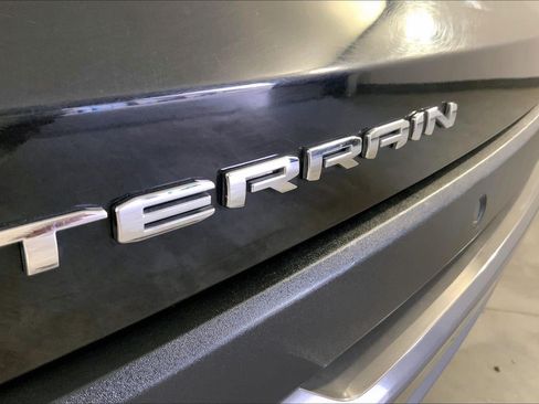 Used 2025 GMC Terrain Elevation FWD image 8
