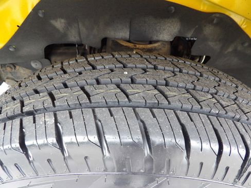 Used 2019 GMC Savana 3500 Extended w/ Driver Convenience Package image 41