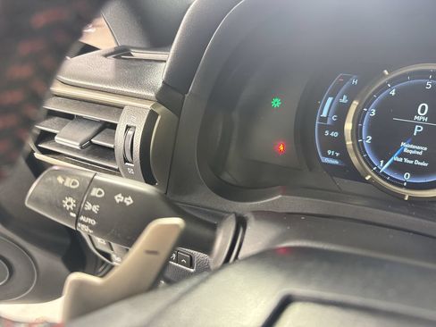 Used 2018 Lexus IS 300 F Sport w/ F Sport Package AWD/4WD image 14