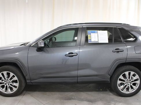 Used 2023 Toyota RAV4 XLE Premium FWD image 6