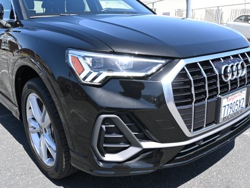 Used 2020 Audi Q3 2.0T Premium Plus w/ Premium Plus Package AWD/4WD image 15