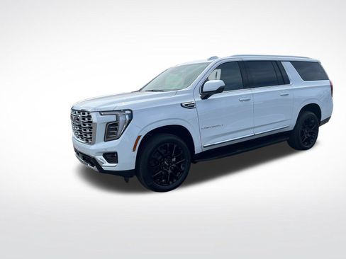 New 2026 GMC Yukon XL Denali w/ Advanced Technology Package AWD/4WD image 7