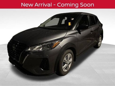 Certified 2025 Nissan Kicks Play S FWD image 1