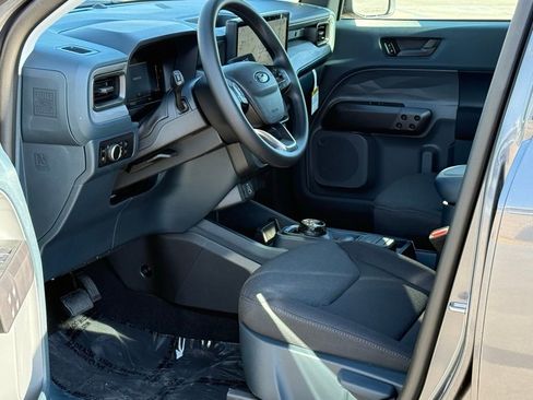 New 2025 Ford Maverick XL image 6