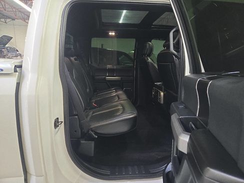 Used 2018 Ford F150 Platinum w/ Equipment Group 701A Luxury image 24