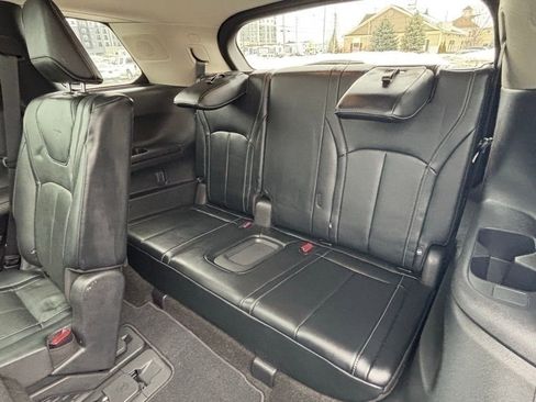 Used 2023 INFINITI QX60 Luxe image 18