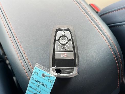 Used 2025 Ford Maverick Lariat w/ 4K Tow Package AWD/4WD image 27