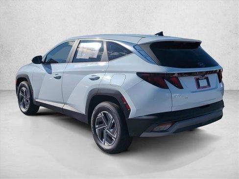 New 2026 Hyundai Tucson Blue SE image 9