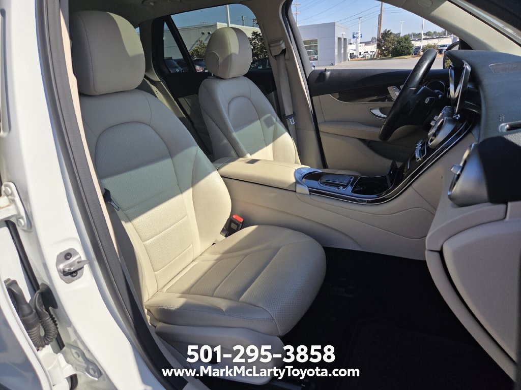Used 2021 Mercedes-Benz GLC 300 4MATIC image 15