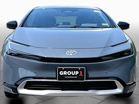 New 2026 Toyota Prius Plug-In Hybrid FWD image 3