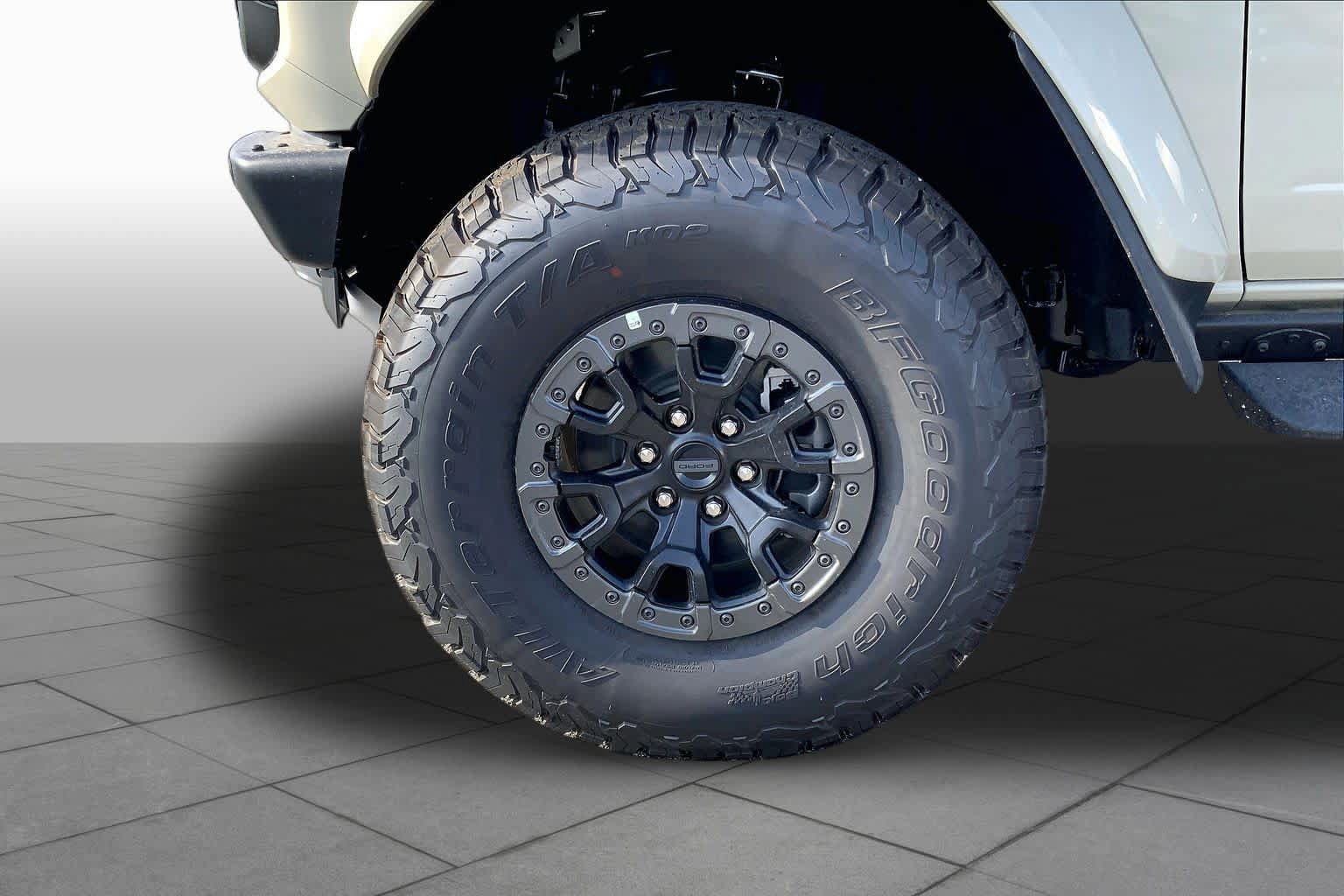 New 2026 Ford Bronco Raptor AWD/4WD image 8