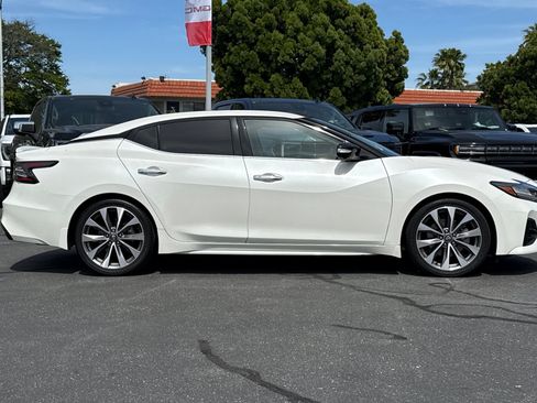 Used 2023 Nissan Maxima Platinum w/ Sport Mat Group FWD image 3