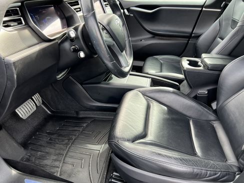 Used 2015 Tesla Model S P90D image 15
