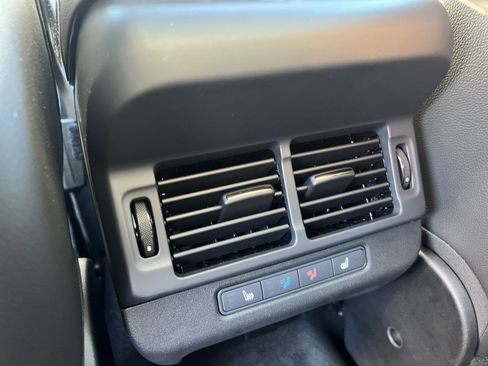 New 2025 Land Rover Range Rover Evoque Dynamic SE image 29