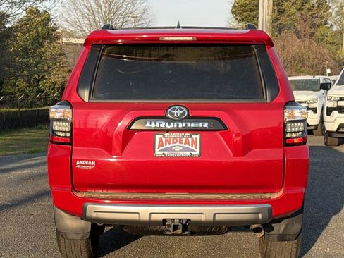 Used 2021 Toyota 4Runner TRD Off-Road Premium image 8