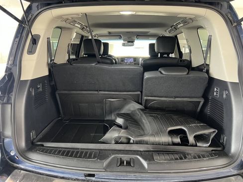 Used 2017 INFINITI QX80 4WD w/ Driver Assistance Package image 23