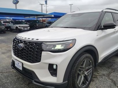 New 2026 Ford Explorer ST-Line w/ ST-Line Street Pack