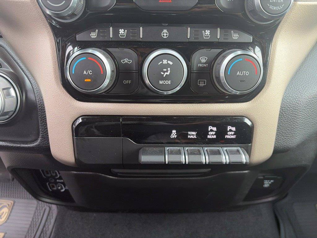 Used 2019 RAM 1500 Laramie AWD/4WD image 26