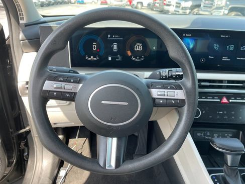 Used 2025 Hyundai Tucson SEL AWD/4WD image 25