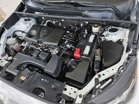 Used 2022 Toyota RAV4 XLE w/ Convenience Package image 34