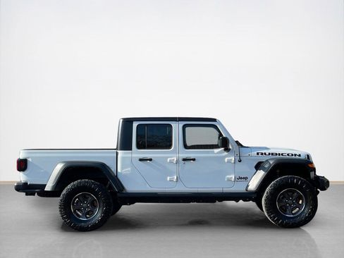 Certified 2022 Jeep Gladiator Rubicon w/ Cold Weather Group image 9