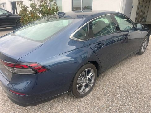 Used 2024 Honda Accord EX-L image 3