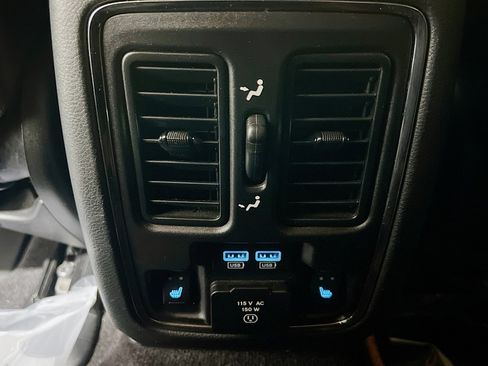 Used 2018 Jeep Grand Cherokee Limited w/ Trailer Tow Group IV image 17