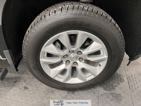 Used 2022 Chevrolet Silverado 1500 Custom image 17